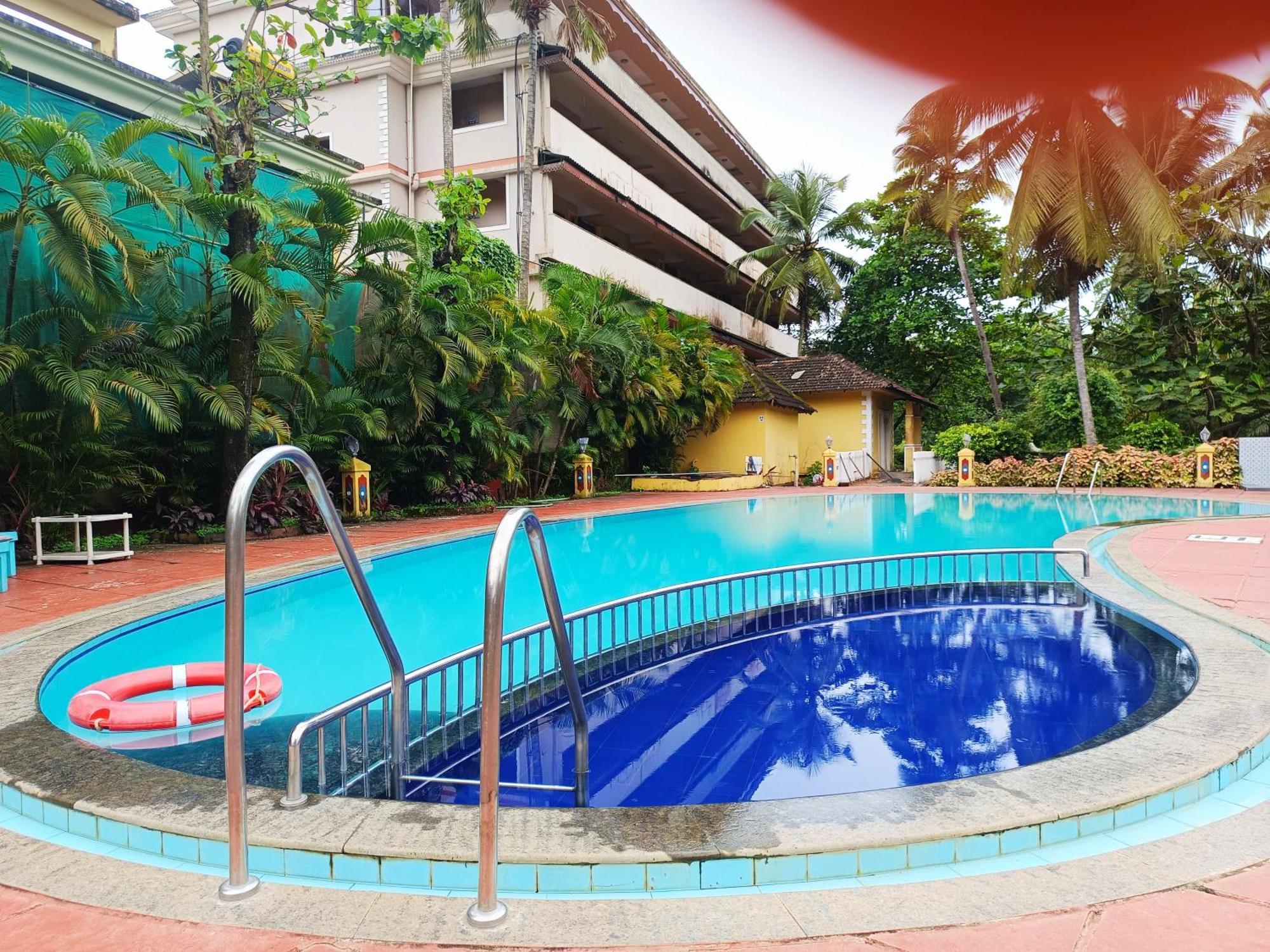 Carina Beach Resort Benaulim Luaran gambar